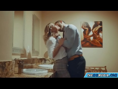 ❤️ Quando una bionda formosa ti seduce in un bagno pubblico ❤️ Super pornoal it.stroybassein.ru ️❤